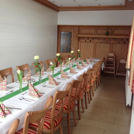 Zur Rose Hotel